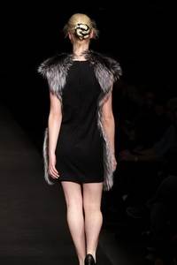 Spon Diogo - коллекция осень/зима 2011 - 2012, мех Saga Furs® Silver Fox