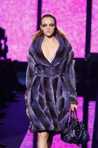 Модные направления зимы 2009/2010. Модельер Versace