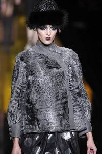 Модные направления зимы 2009/2010. Модельер Christian Dior