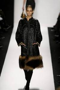 Oscar de la Renta - Laminated wool tweed coat with wolverine hem