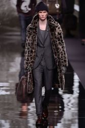 Мужское норковое пальто с принтом из коллекции Louis Vuitton осень-зима 2014